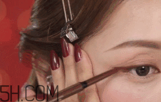 V型眼線怎么畫(huà)？V型眼線畫(huà)好美到冒泡