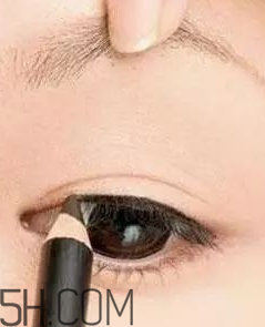 V型眼線怎么畫(huà)？V型眼線畫(huà)好美到冒泡