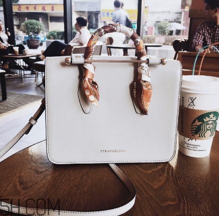 strathberry包包多少錢？?jī)r(jià)格超可愛(ài)的簡(jiǎn)約高級(jí)風(fēng)包包