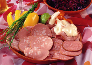 臘腸和香腸有什么區(qū)別？臘腸香腸概念不同