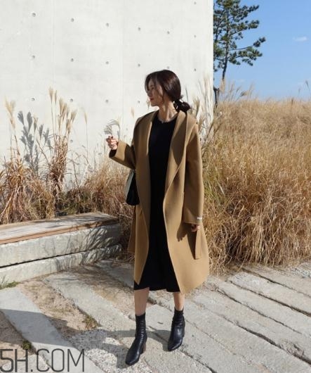 卡其色大衣怎么搭配？這樣穿氣質(zhì)滿滿