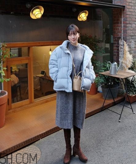 藍色面包服怎么搭配？塑造冬日運動活力