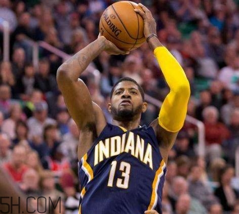 nike pg 2 okc保羅二代戰(zhàn)靴實(shí)物什么樣？