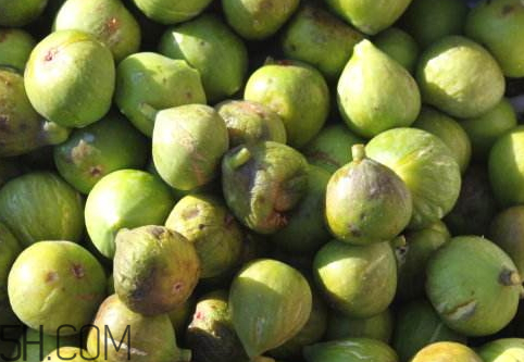 無花果發(fā)黑可以吃嗎 變質(zhì)的無花果不要食用 無花果發(fā)黑可以吃嗎 變質(zhì)的無花果不要食用