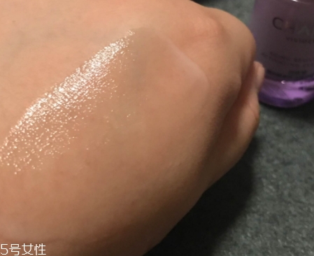 自然堂凝時(shí)鮮顏系列適合什么膚質(zhì)？