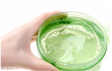 蘆薈膠能當(dāng)睡眠面膜用嗎？蘆薈膠的護(hù)膚常識