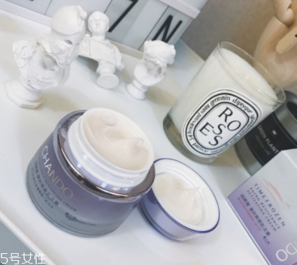 自然堂凝時鮮顏系列怎么樣 好肌膚睡出來 自然堂凝時鮮顏系列怎么樣 好肌膚睡出來