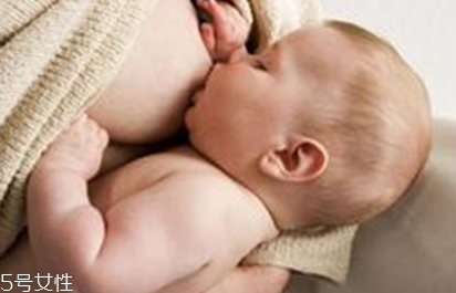 怎么樣才能有效追奶？堅持親喂是關鍵