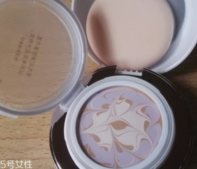 自然堂爆水小粉盒怎么樣？新品粉膏氣墊上市