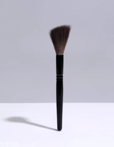 高光刷哪個(gè)牌子好？好用到哭的高光刷