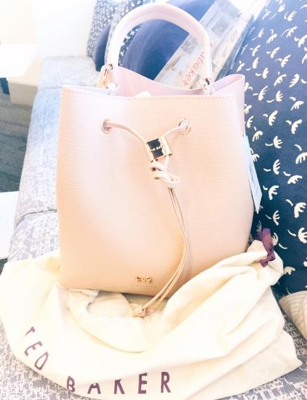 ted baker在中國(guó)有專柜嗎？顏值超高還不會(huì)撞款的包包