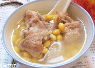 羊水少不可以吃什么水果？兩種水果不能吃