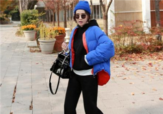 藍(lán)色面包服怎么搭配？塑造冬日運(yùn)動(dòng)活力