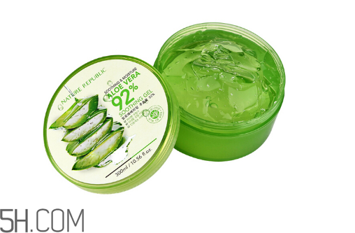 閉口粉刺能用蘆薈膠嗎？擠痘痘后使用蘆薈膠的注意事項(xiàng)