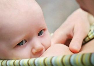 怎么樣才能有效追奶？堅持親喂是關鍵