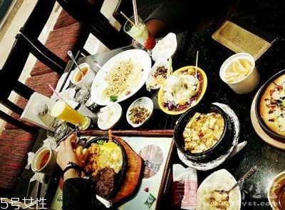 女人常吃哪些食物能滋陰補(bǔ)血？五大滋陰補(bǔ)血圣品