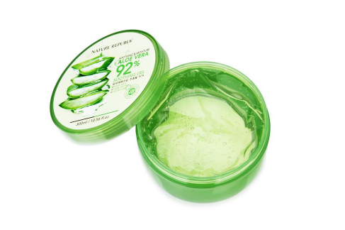 用蘆薈膠前需要洗臉嗎？蘆薈膠小孩也可以用