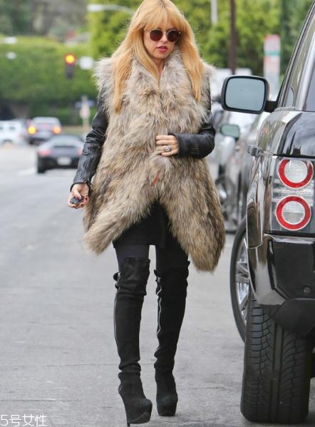 過膝靴適合多高的人穿？不是大長腿也可以穿