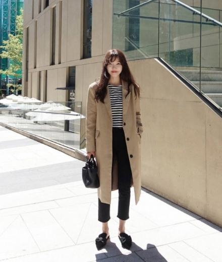 卡其色大衣配什么褲子？這樣穿秒變氣質(zhì)女神