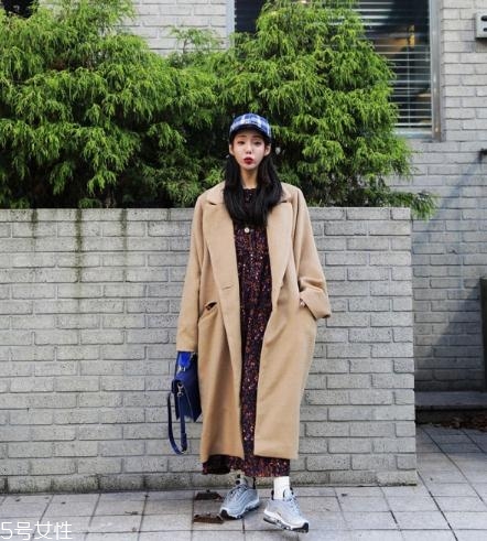 卡其色大衣配什么鞋子？各種混搭才夠味