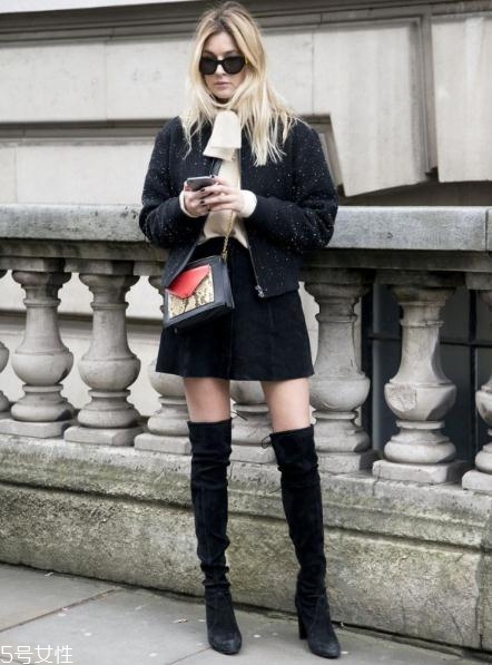 過(guò)膝長(zhǎng)靴怎么搭配好看？這樣穿時(shí)尚又保暖