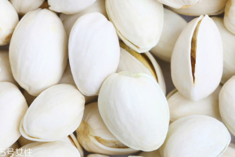 開心果不脆了怎么辦 一招讓受潮的開心果恢復(fù)酥脆 開心果不脆了怎么辦 一招讓受潮的開心果恢復(fù)酥脆