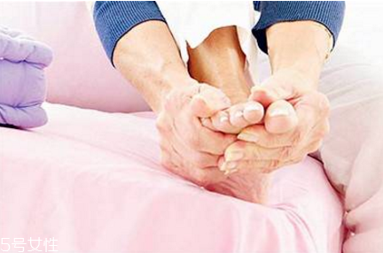 四肢冰冷的危害有哪些？四肢冰冷危害大