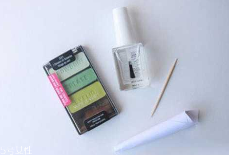 過期化妝品都是垃圾？可以用作他途