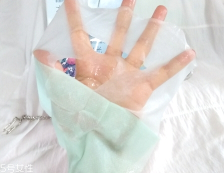 自然堂冰川水水光面膜怎么用？回歸肌膚的真實美麗