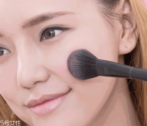 怎么打造高級臉？巧用腮紅顏值up up！