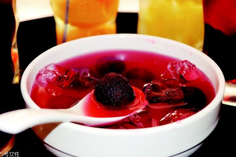 新鮮楊梅如何做酸梅湯？楊梅湯兩做法