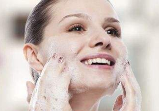 冬季怎么洗臉？洗臉?biāo)澜遣蝗蒎e(cuò)過