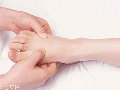 搓腳心的方法有哪些？常用第二種