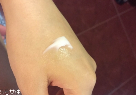 自然堂面霜效果怎么樣？秋冬補(bǔ)水從一款面霜開(kāi)始