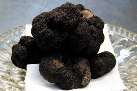 黑松露可以保存多久 依據(jù)保存的方法而定 黑松露可以保存多久 依據(jù)保存的方法而定