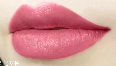 自然堂嘀嗒唇膏筆怎么用？教你按壓方法