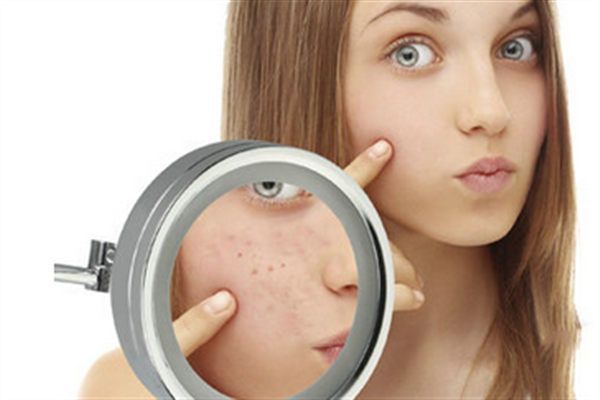 毛孔粗大敷什么好？毛孔粗大一定要注意日常清潔