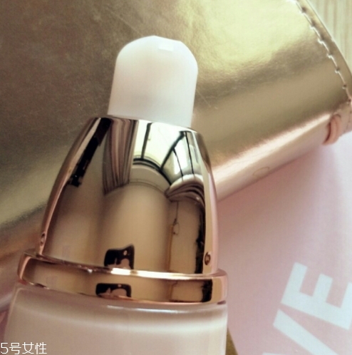 自然堂乳液怎么打開？按壓不出來不要著急