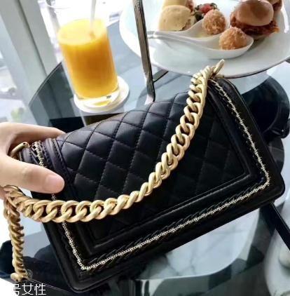 香奈兒包包價格是多少？每個女人都必備的經(jīng)典款