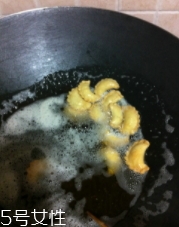 炸油角的面怎么和？用生面還是燙面你知道嗎？