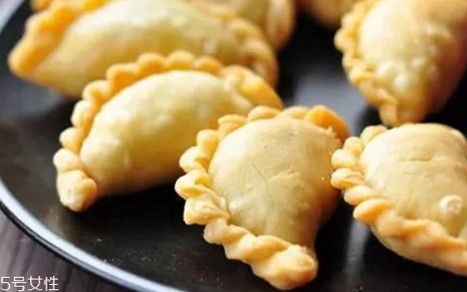 炸油角的面怎么和？用生面還是燙面你知道嗎？