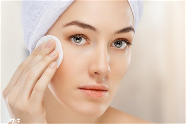 毛孔粗大用什么底妝好？不良的生活習(xí)慣也會(huì)導(dǎo)致毛孔粗大