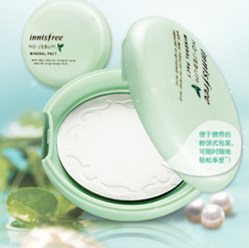 粉餅和氣墊bb的區(qū)別 使用順序和功效不同 粉餅和氣墊bb的區(qū)別 使用順序和功效不同