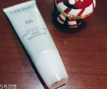 自然堂bb霜多少錢(qián)一瓶？修飾毛孔素顏肌