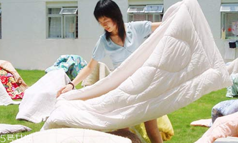 螨蟲有哪些危害？嚴(yán)重時肌膚糜爛