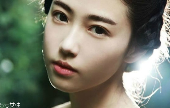 果酸換膚能去黑頭嗎？果酸換膚還可以祛痘