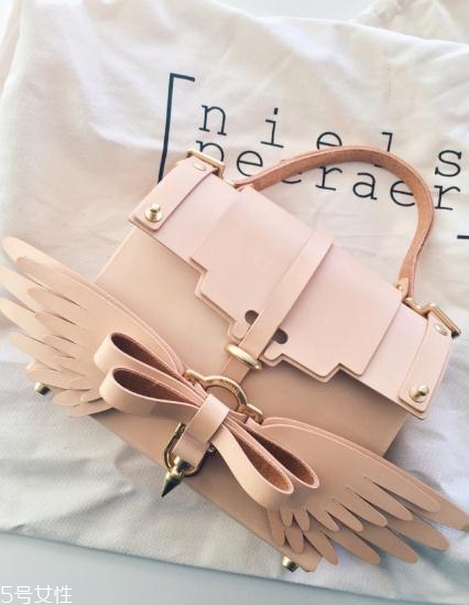 niels peeraer哪國的？美到犯規(guī)的少女心包包