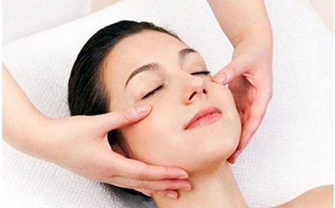 果酸換膚一次多少錢？果酸護(hù)膚后保養(yǎng)很重要