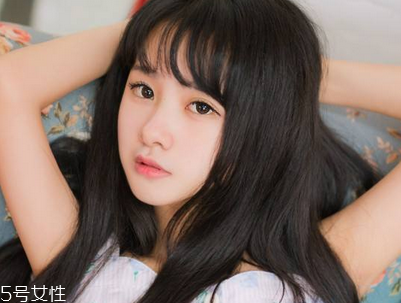 縮小毛孔用什么護膚品？面部的保養(yǎng)很重要