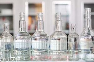 白酒喝之前要醒酒嗎？酒精揮發(fā)利于健康